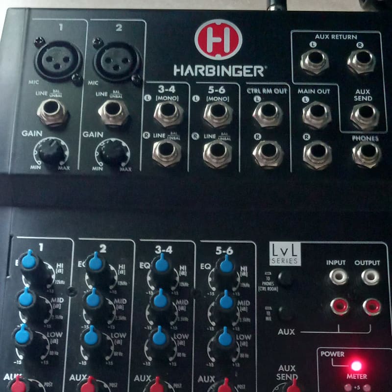 Harbinger L802 - Black