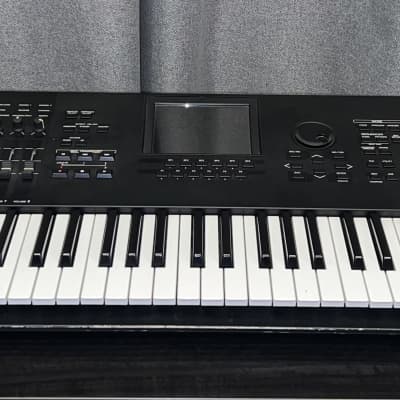 Yamaha Motif XF 7 Production Synthesizer 2010s - Gray