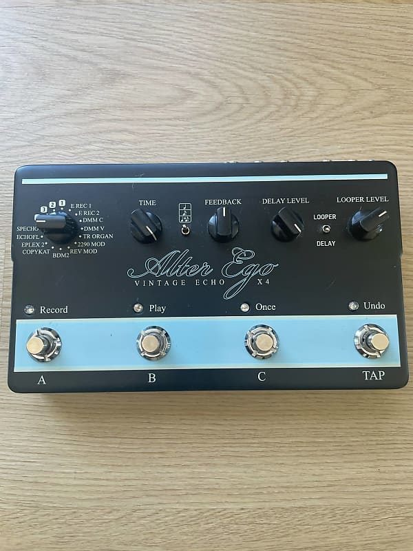 TC Electronic | Product | ALTER EGO X4 VINTAGE ECHO