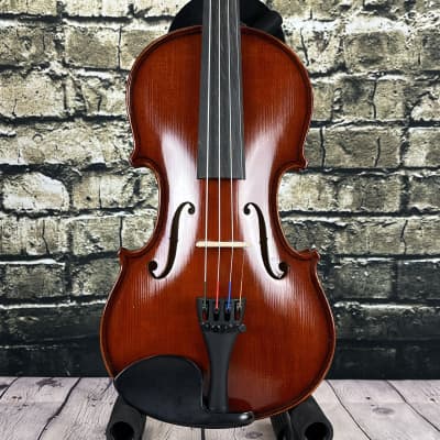 Sound of Music 1/2 Size Violin Outfit - (Used) image 3