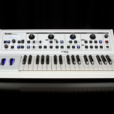 Moog little phatty STAGE II モーグ　限定カラー Moog Little Phatty Stage II - What To Know & Where To Buy