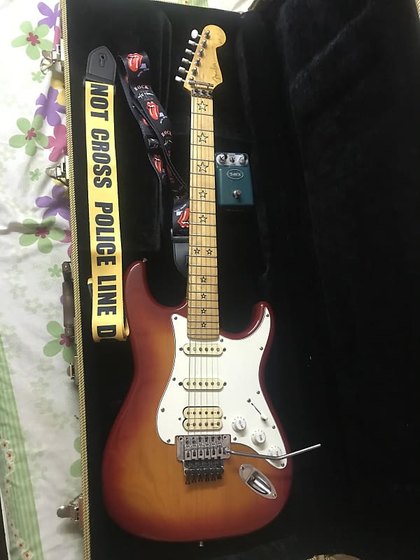 ギター VINTAGE Fender Richie Sambora Signature Fender Artist