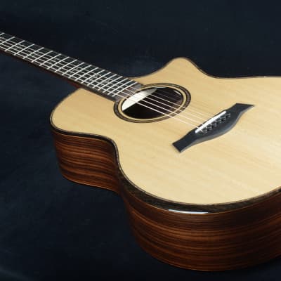 Taylor 914ce Sitka Spruce/Indian Rosewood Natural image 4
