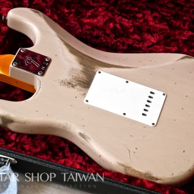 2020 Fender Custom Shop 1969 Stratocaster Heavy Relic-Dirty White Blonde. image 17
