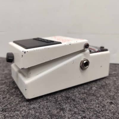 Boss TU-2 Chromatic Tuner (Dark Gray Label) 1998 - 2009 - White image 3