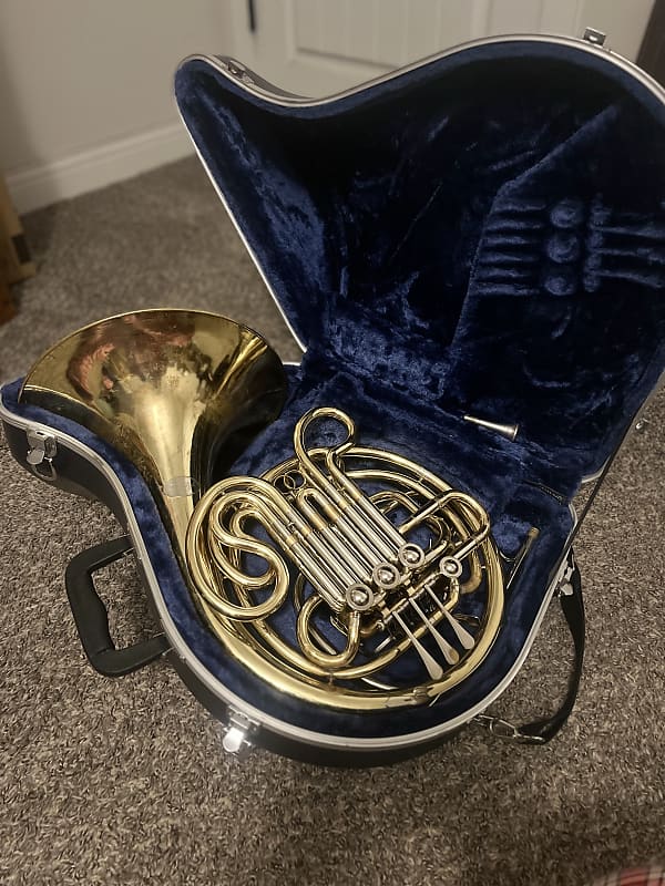 Student Accent Double French Horn F/Bb 2015 Lacquered nickel Reverb