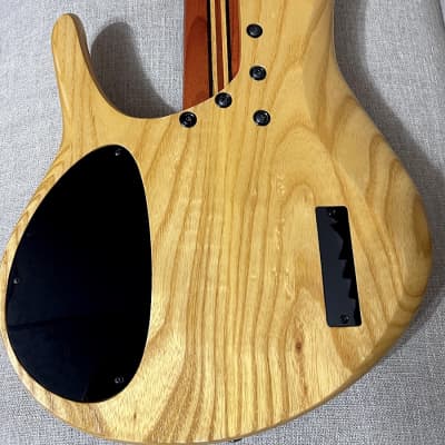 Prat M-BSV 5 string  bass 2016 Buckeye Burl top - Nordstrand pickups - Noll electronics - Fodera strings image 8