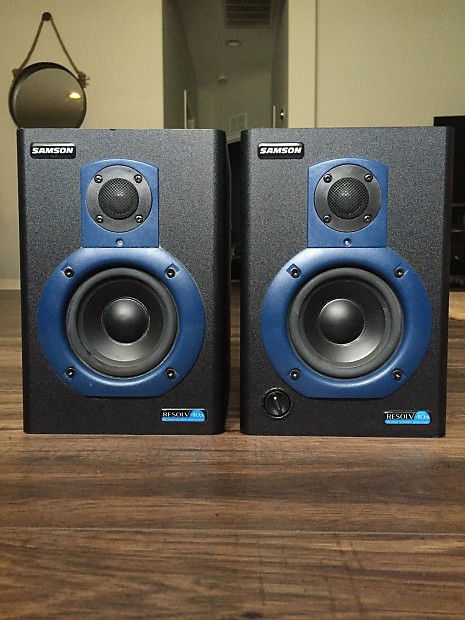Samson Resolv 40a Black Blue PAIR