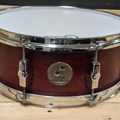 Sonor Force 2005 Full Birch 14x5.5 snare drum - Red matte image 1