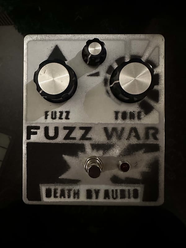 Death By Audio Fuzz War