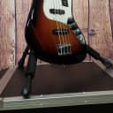 Fender Player Series Jazz Bass w/Pau Ferro in 3 Tone Sunburst