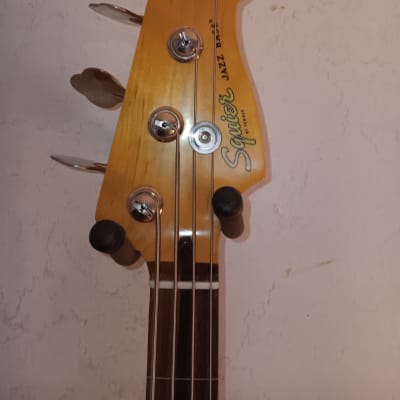 Squier Classic Vibe Fretless Jazz Bass 2022 - 3-tone sunburst image 6