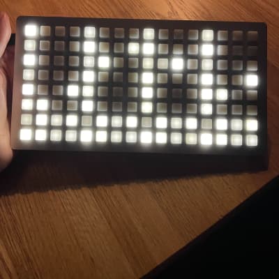 Monome 128 Grid | Reverb Canada