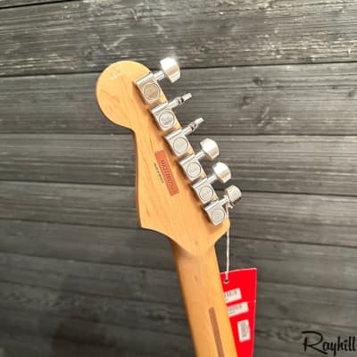 Fender Player Series Stratocaster Maple Fingerboard MIM Electric Guitar Sunburst image 10