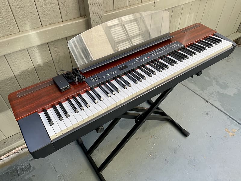 Yamaha P120 88 Key Stage Electric Piano Keyboard With Reverb