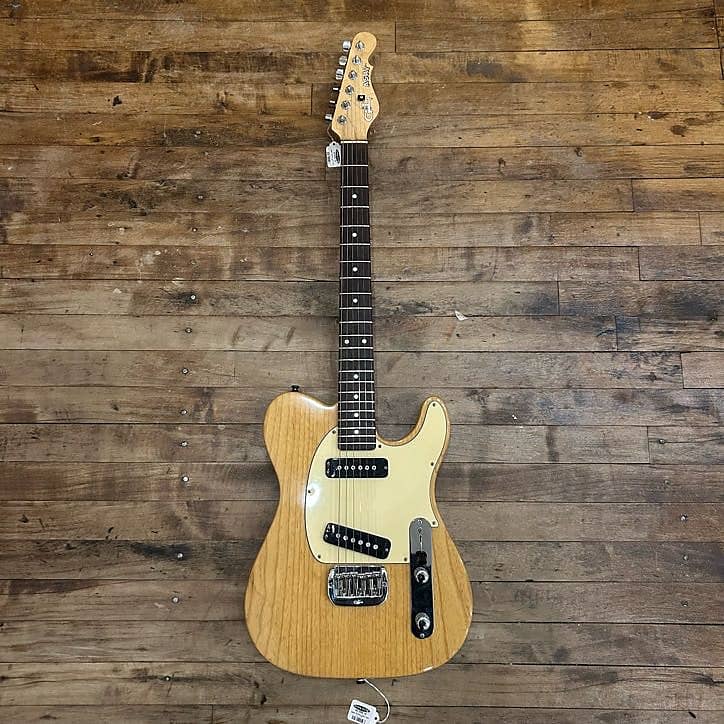 G&L ASAT Special USA G&L USA Fullerton Deluxe ASAT Z3 Sonic Blue Guitar & Bag