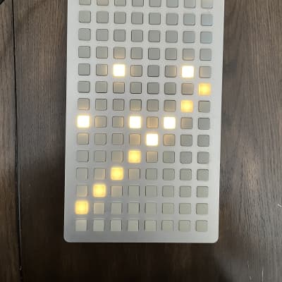 Monome 128 Grid | Reverb Canada