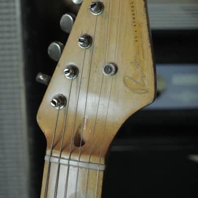 Rizzato's®️ Handmade '50s Stratocaster® Two Tone Sunburst Relic Finish | Case Included image 3