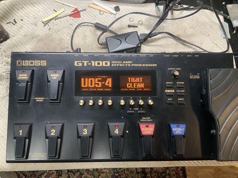 Boss GT-100 Version 2.0 Guitar Effects Processor 2014