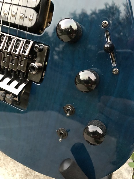 Fernandes Revolver FR-85S MIJ 1997-2000 Super Strat Fernandes Revolver FR-85S MIJ 1997-2000 Super Strat