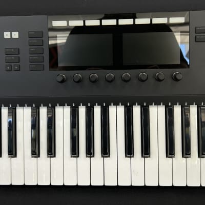 Native Instruments Komplete Kontrol S49 Mk2 - Black | Reverb Canada