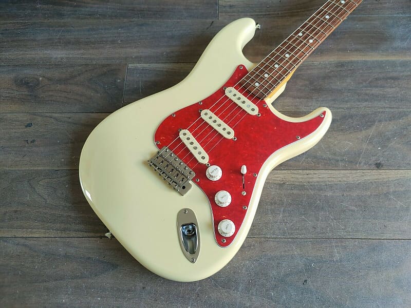 Bacchus (by Headway Japan) BST-62 '62 Reissue Stratocaster