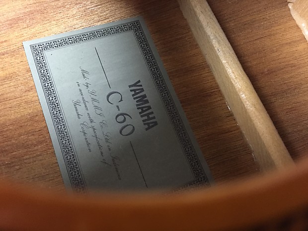 Yamaha C 60 Classical Acoustic Nylon String Guitar