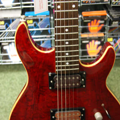 Shine electric guitar with quilted top in red - Made in Korea S/H image 15