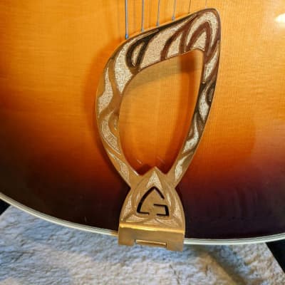 Stunning 2000 Guild/Benedetto Artist Award Signature Model Antique Burst Mint!  YouTube video below Recently had a professional setup. image 9