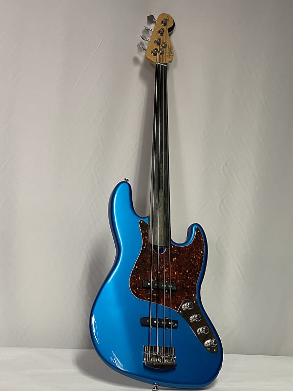 Roscoe Classic JJ 4 String FRETLESS Bass Lake Placid Blue image 1