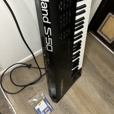 Roland S-50 61-Key Digital Sampling Keyboard 1986 - 1990 - Black
