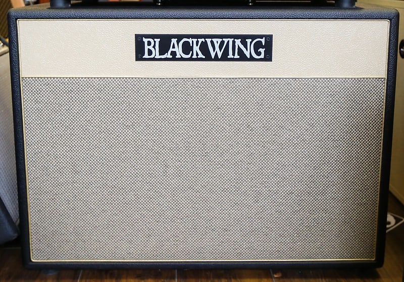 Blackwing 2x12 Extension Cab Black/Cream image 1