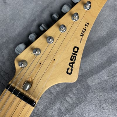 Casio EG-5 Cassette Player guitar with case 1980’s image 8