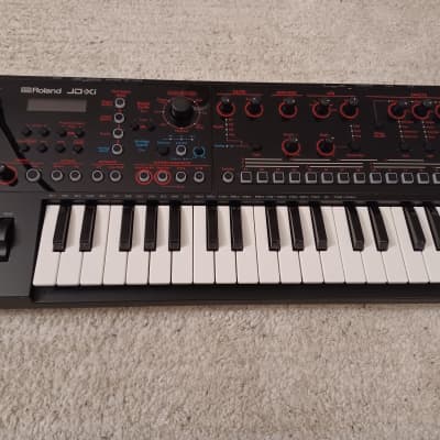 Roland JD-Xi 37-Key Analog/Digital Crossover Synthesizer  - Black