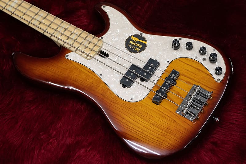 Sire P7 ASH4 TS #2N21470885 4.16kg【横浜店】 | Reverb Canada