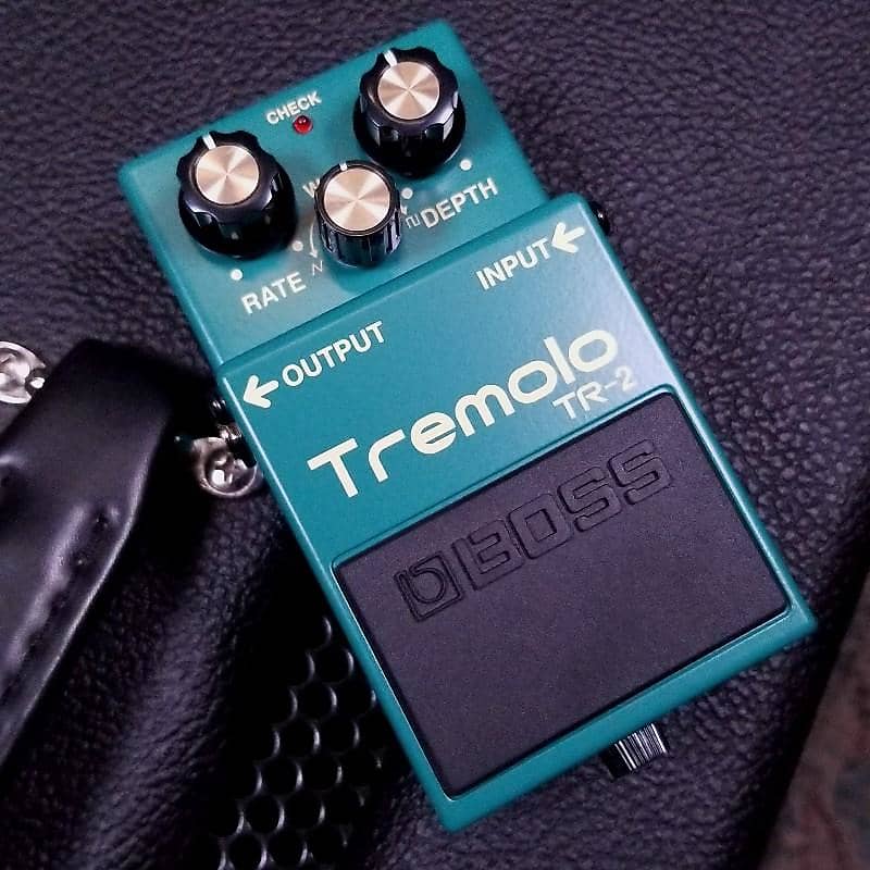 ほぼ未使用 BOSS Tremolo TR-2 Used Boss TR-2 Tremolo - B's Music Shop
