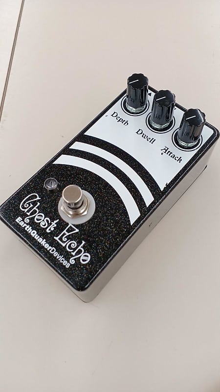 EarthQuaker Devices Ghost Echo