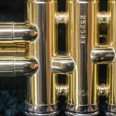 Holton Trumpet 602 - Brass image 8