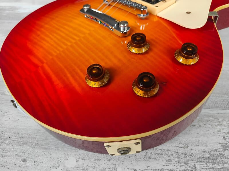 1985 Grandy (By Tokai) Japan Love Rock GLS-65 Les Paul (Sunburst