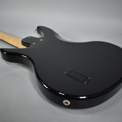 Hartke XK-4 Black Finish Electric Bass Guitar w/HSC image 13