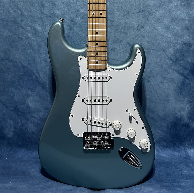 Fender Standard Stratocaster MIM 2002 Blue Agave image 1