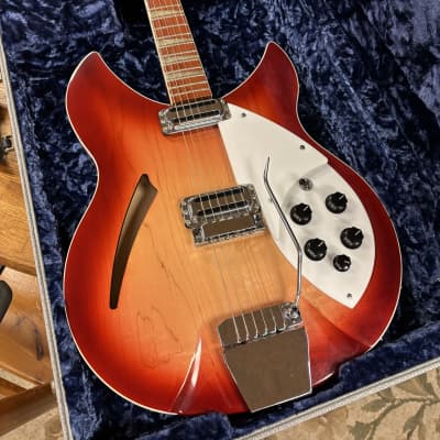 Rickenbacker 1997 1991年製 Used Rickenbacker Model 1997 Rose Morris Fireglo 1991