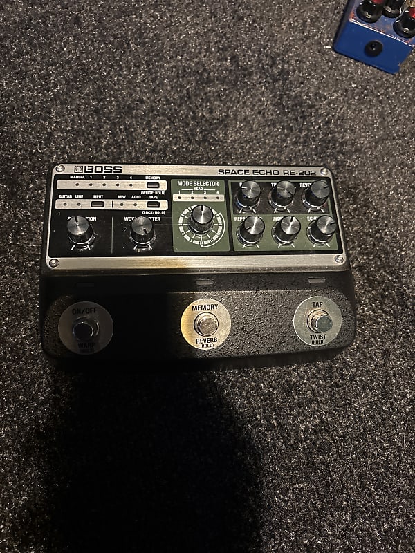 Boss RE-202 Space Echo