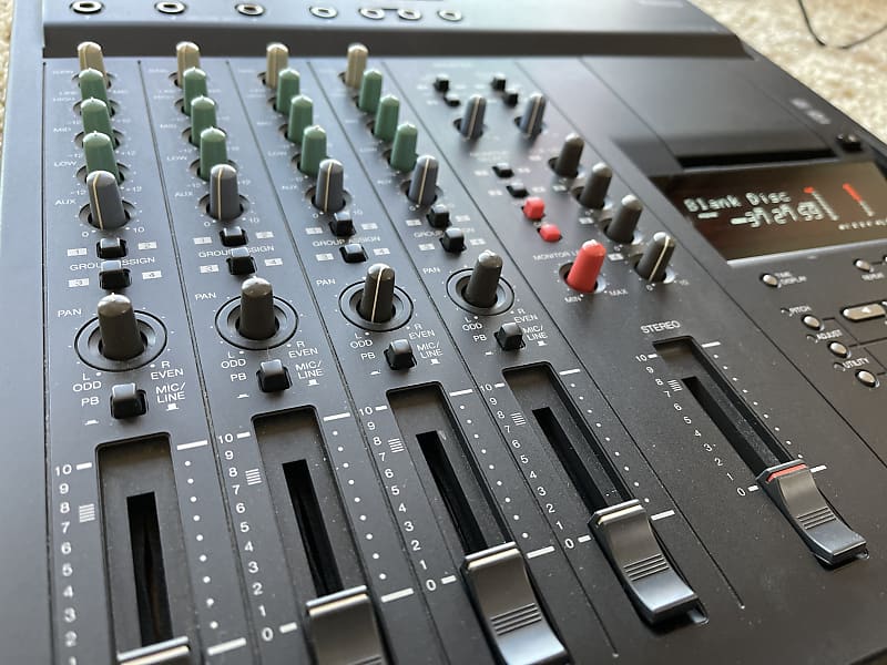 Yamaha MD4 Multitrack Minidisc MD digital recording mixer Reverb