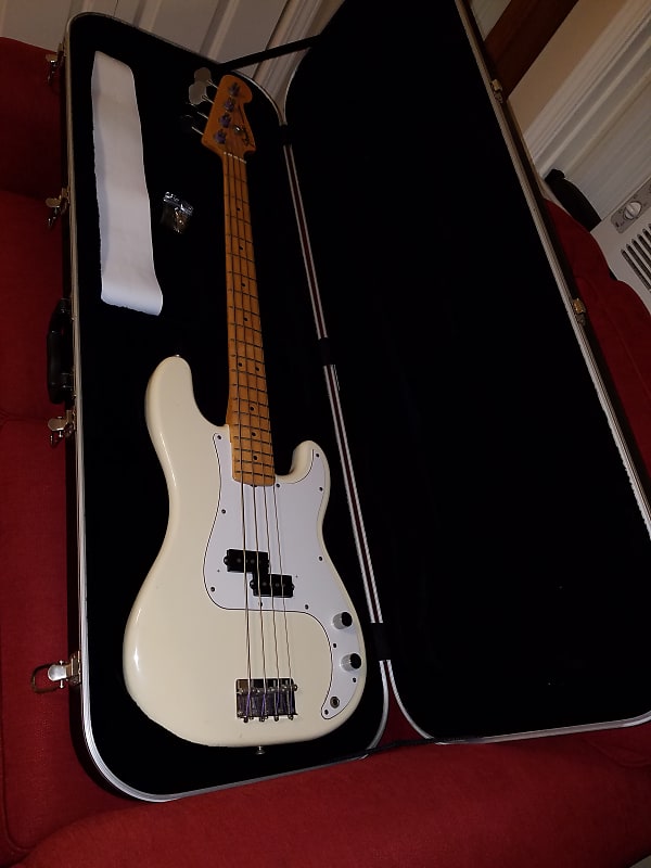 vintage 1985/1986 fender precision bass, original, E Series, japan, P bass