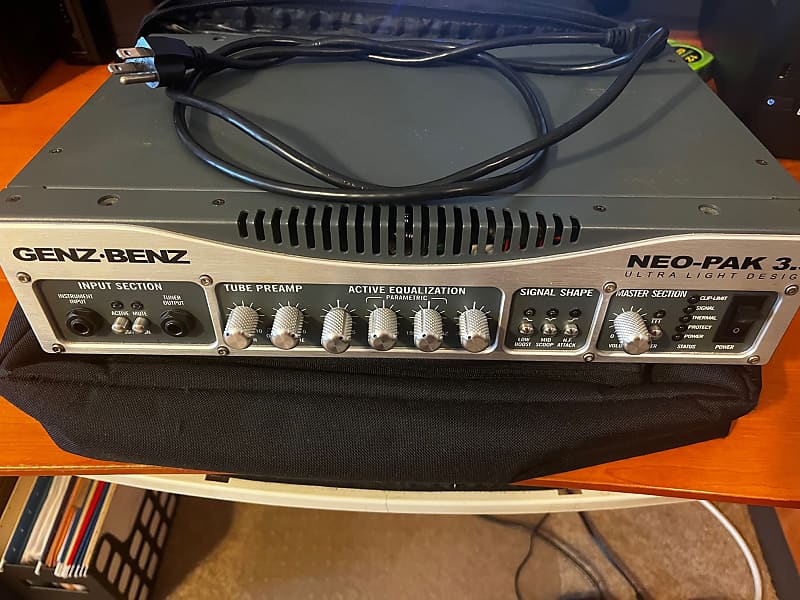 Genz Benz Neo Pak 3.5 Bass Amp Head with Bag & Cord 500 Watts @ 2ohms