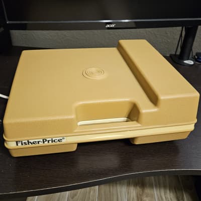 1978 Fisher-Price Model 825 Portable Turntable image 2