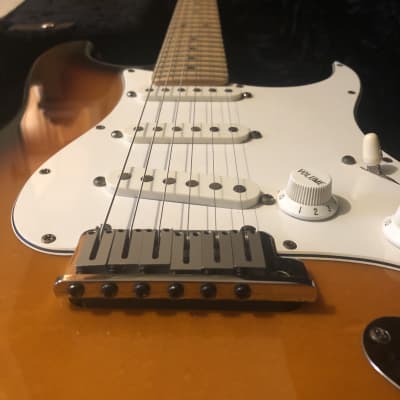 1994 USA Fender 40th Anniversary American Standard Stratocaster image 2