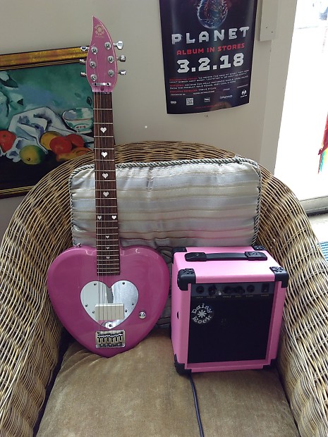 Heart shaped shop electric guitar