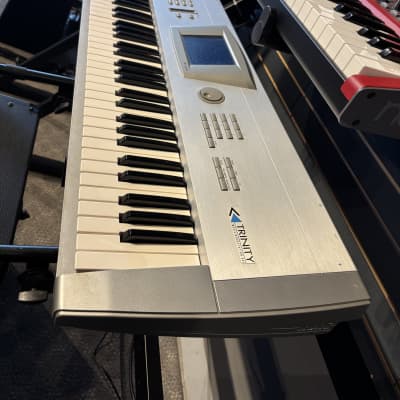 Korg Trinity 61 Workstation